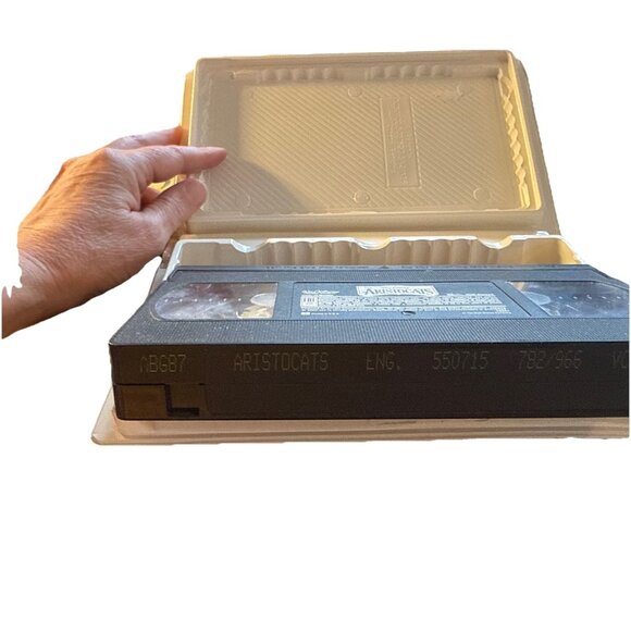 The Aristocats VHS 1996 Walt Disney Masterpiece Collection Clamshell - Picture 10 of 13